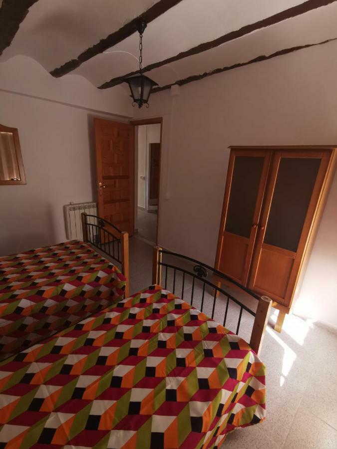 Y Country house *